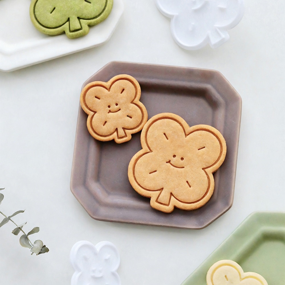 Lucky Four-Leaf Clover Cookie  - Kitchen Equipment For Baking recension och pris