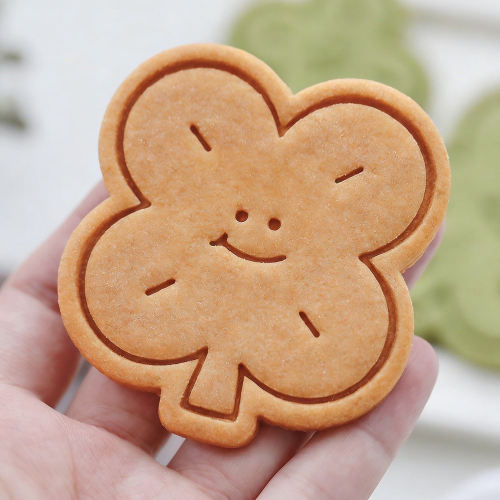 Lucky Four-Leaf Clover Cookie  - Kitchen Equipment For Baking recension och pris