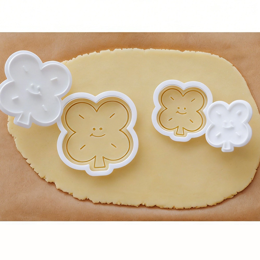 Lucky Four-Leaf Clover Cookie  - Kitchen Equipment For Baking recension och pris